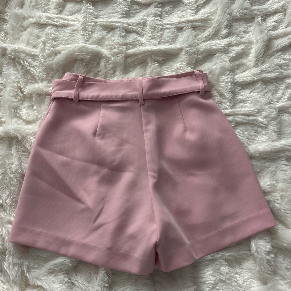 Francesca's Collections Blush Pink High-Waist Belted Shorts - Picture 4 of 6